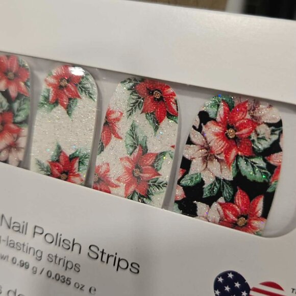 Color Street Christmas Nail Design - Picture 3 of 3